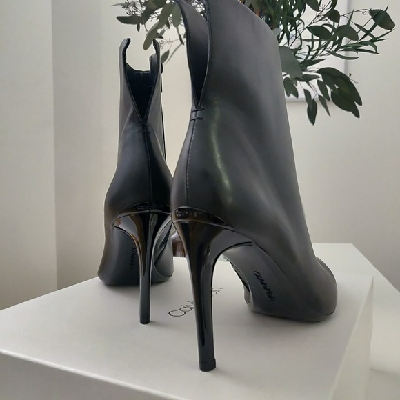 Calvin Klein Reveal leather boots - Picture 3 of 7